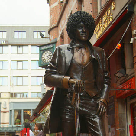 bronze phil lynott statue in daylight