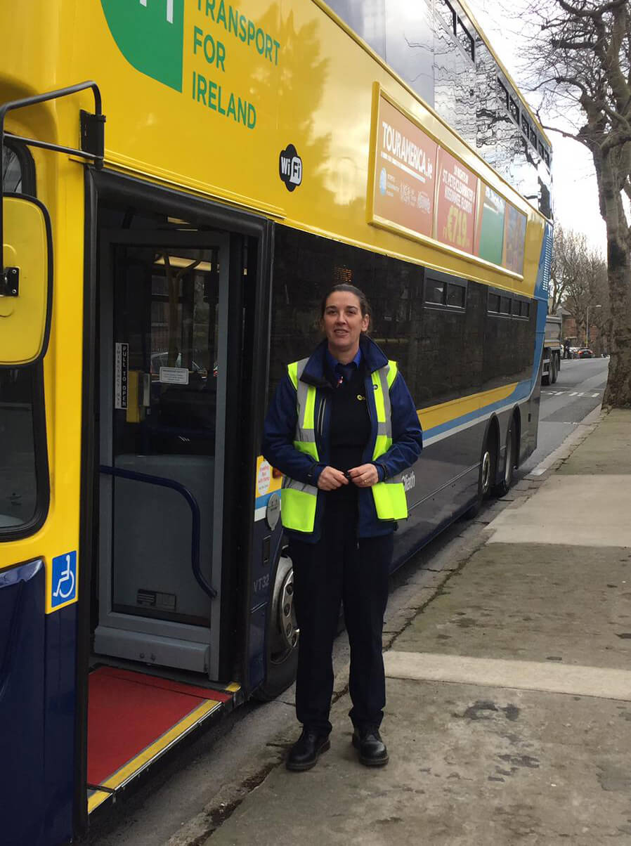 Carla, Bus driver