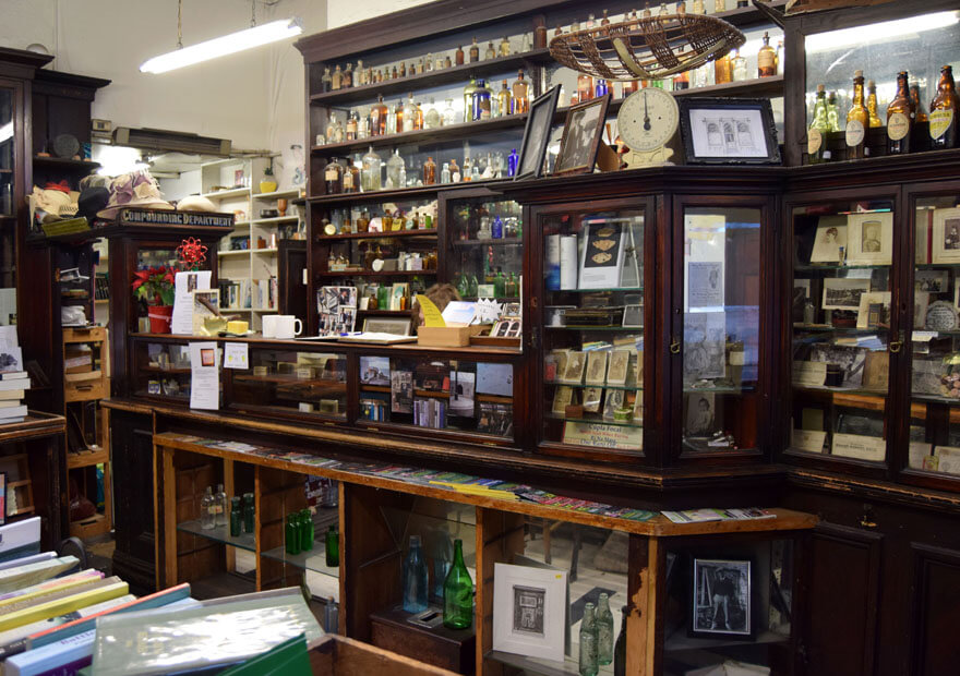 dublin-treasures-swenys-pharmacy_0122_880x620