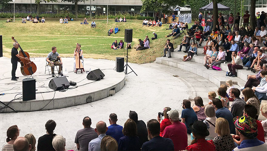 The "Wood Quay Trio", featuring double bassist Paul O’Driscoll, harpist Eilís Lavelle and uilleann piper Mark Redmond.